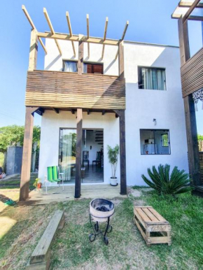 CASA NA PRAIA DO ROSA COM PISCINA, Imbituba